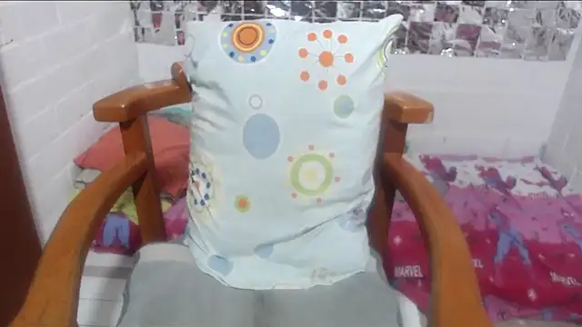 rose-crystal online show from 12/16/25, 01:05