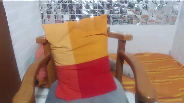 rose-crystal online show from 02/09/26, 12:03