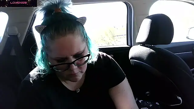 Snapshot of Kinky_Witch chatting on 11/04/25, 03:11 Kinky Witch online show from 11/04/25, 03:11