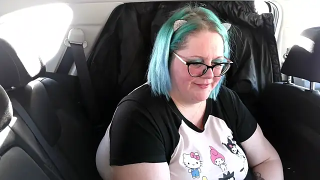 Snapshot of Kinky_Witch chatting on 12/02/25, 04:02 Kinky Witch online show from 12/02/25, 04:02