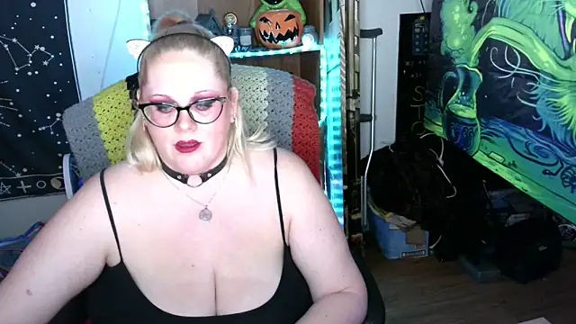 Kinky Witch online show from 04/22/26, 05:47