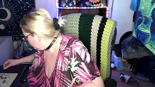 Kinky Witch online show from 05/28/26, 07:00