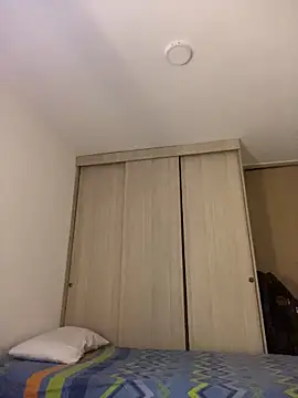 Alexia 24 online show from 04/05/26, 01:47