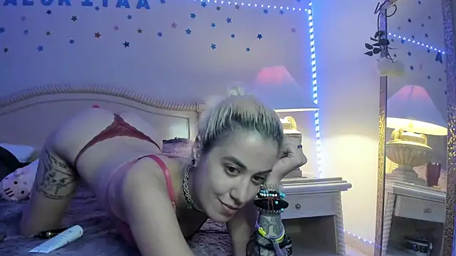 Snapshot of aalokitaa chatting on 07/30/26, 02:54 aalokitaa online show from 07/30/26, 02:54