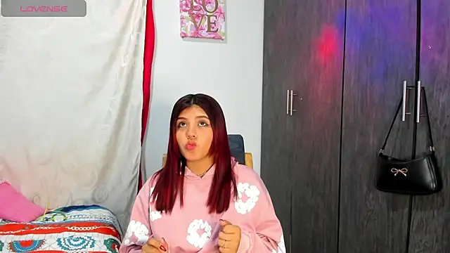 lizzylizzy4 online show from 10/06/25, 11:57