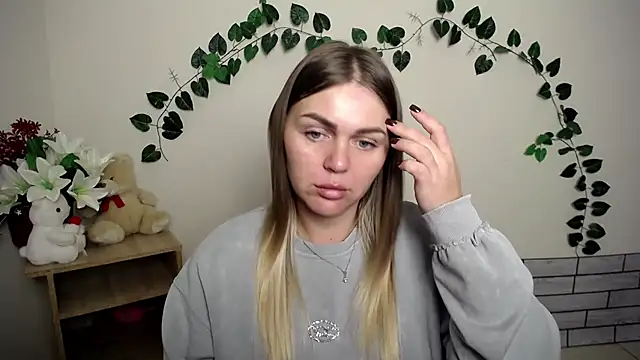 Magic Katarina  online show from 10/15/25, 06:57