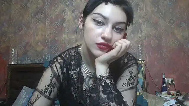 Susie su online show from 11/28/25, 05:48