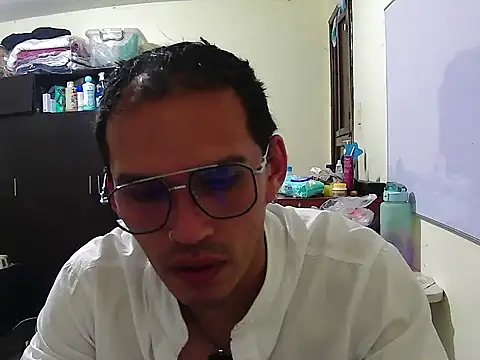 DOBLEWYOSK69G online show from 09/15/25, 05:07