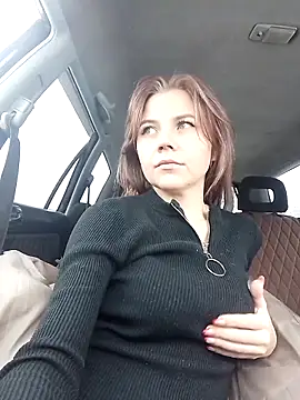 Snapshot of YOURLIKAA chatting on 12/18/25, 04:51 YOURLIKAA online show from 12/18/25, 04:51