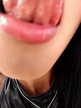 Juliana Xander online show from 09/16/25, 02:07