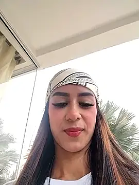 Juliana Xander online show from 11/15/25, 02:13