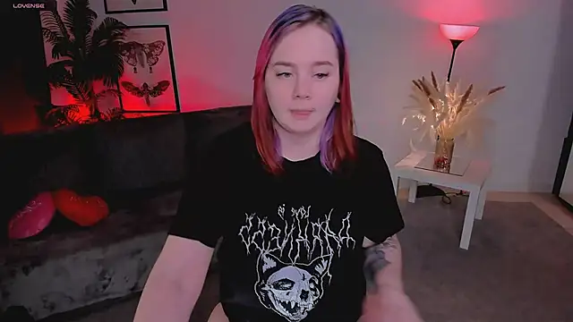 lunaalli online show from 02/22/26, 09:02