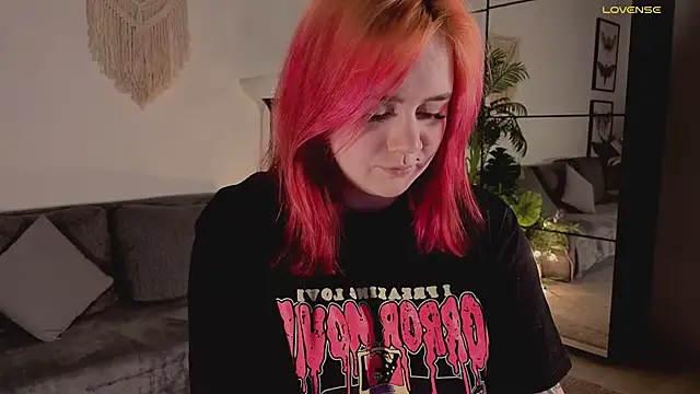 lunaalli online show from 04/05/26, 09:56