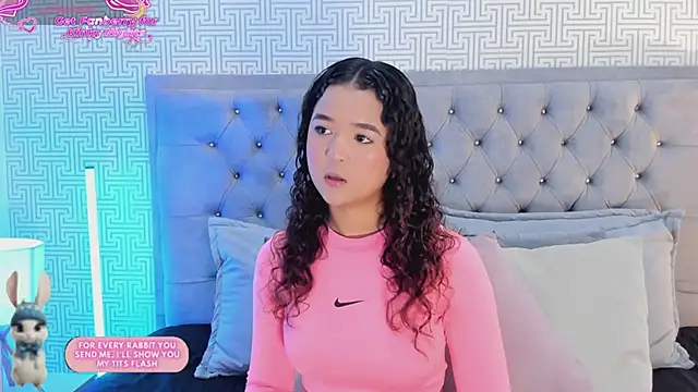 Evaa Lunna  online show from 01/18/26, 08:01