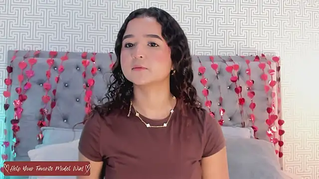 Evaa Lunna  online show from 02/19/26, 08:27