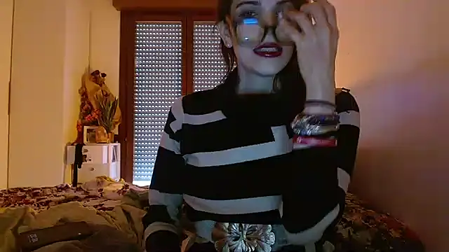 refem9 online show from 11/05/25, 03:23