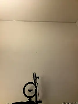 Ninazhang online show from 11/30/25, 01:42