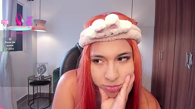 DANDARA THOM online show from 09/18/25, 07:27