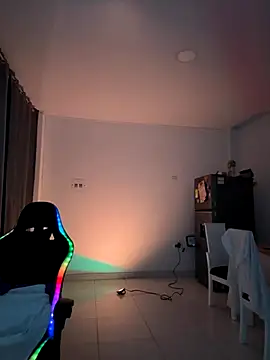 18 salo online show from 10/22/25, 04:13