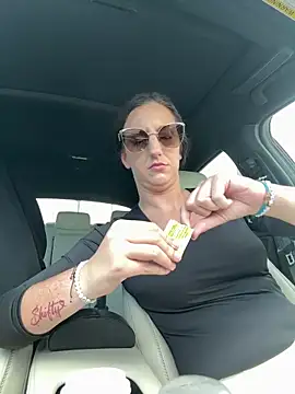 sweetsirenn online show from 10/01/25, 04:02