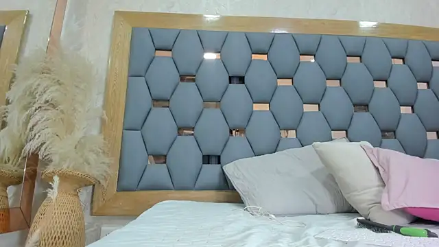 juliette pretty  online show from 11/09/25, 07:01