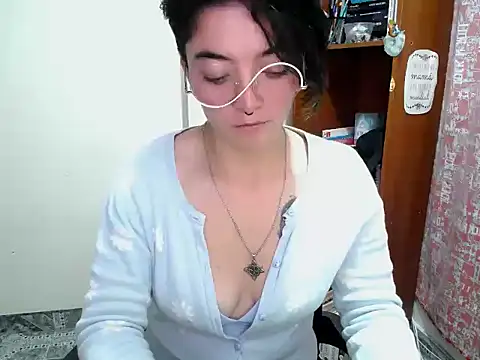 Snapshot of Came-II chatting on 07/19/26, 02:26 Came-II online show from 07/19/26, 02:26