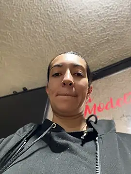 Snapshot of SALOME_KORLAND chatting on 05/25/26, 01:50 SALOME KORLAND online show from 05/25/26, 01:50