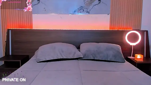 samanthaa moon online show from 04/14/26, 01:00