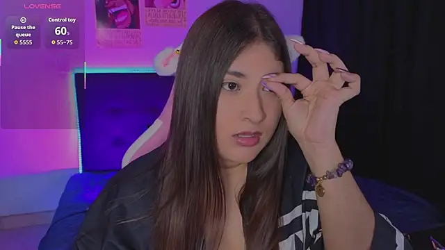 Snapshot of Gaby__Howards chatting on 11/28/25, 07:05 Gaby Howards online show from 11/28/25, 07:05