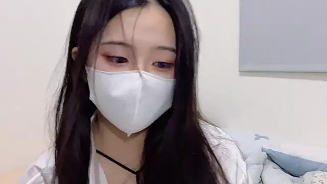 Snapshot of LHeart chatting on 09/27/25, 01:49 LHeart online show from 09/27/25, 01:49