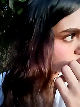 Snapshot of Alis_1327 chatting on 09/13/25, 11:15 Alis 1327 online show from 09/13/25, 11:15