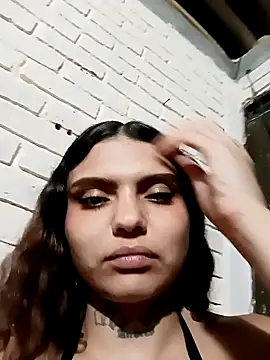 Snapshot of Alis_1327 chatting on 10/07/25, 02:53 Alis 1327 online show from 10/07/25, 02:53