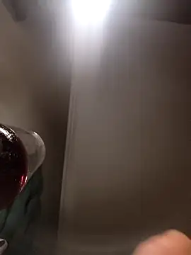 Snapshot of Loganville12p chatting on 11/15/25, 04:36 Loganville12p online show from 11/15/25, 04:36