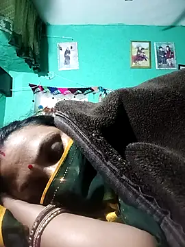 Snapshot of SHWETA1180 chatting on 11/16/25, 03:39 SHWETA1180 online show from 11/16/25, 03:39