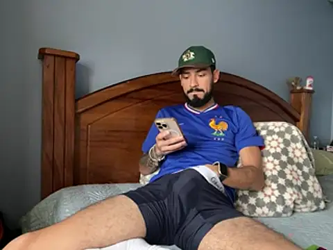 Snapshot of Jonny0399_ chatting on 06/23/26, 09:57 Jonny0399 online show from 06/23/26, 09:57