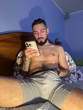 Snapshot of Jonny0399_ chatting on 06/29/26, 06:41 Jonny0399 online show from 06/29/26, 06:41