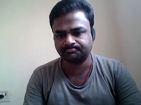 Snapshot of sree4143 chatting on 10/10/25, 05:39 sree4143 online show from 10/10/25, 05:39