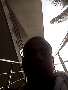 sree4143 online show from 11/10/25, 11:42