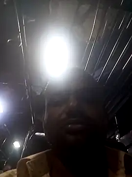 sree4143 online show from 11/19/25, 12:21