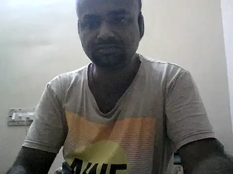 sree4143 online show from 12/01/25, 04:12