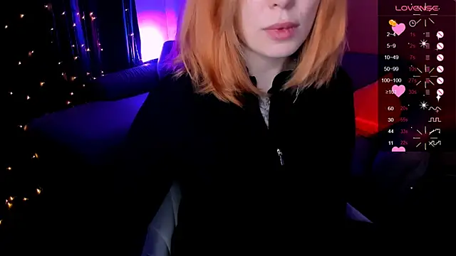 Snapshot of deboramoore chatting on 05/14/26, 02:07 deboramoore online show from 05/14/26, 02:07