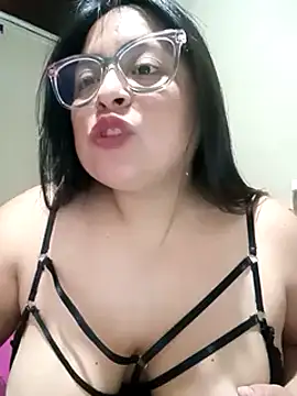 kathy9522 online show from 12/15/25, 04:33