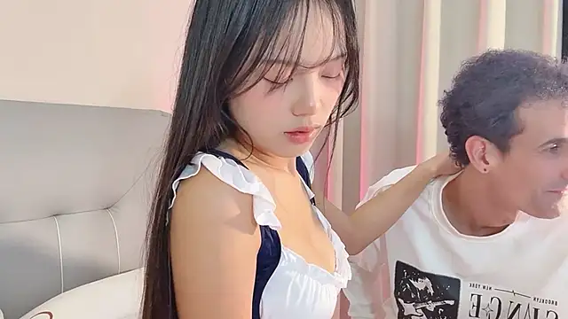 Snapshot of 19cmfuck18girl chatting on 11/05/25, 04:18 19cmfuck18girl online show from 11/05/25, 04:18