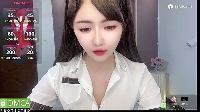 Snapshot of lemi- chatting on 10/25/25, 12:23 lemi- online show from 10/25/25, 12:23