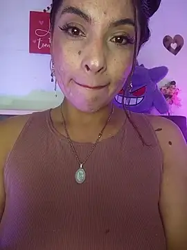 Fox Roxxan online show from 04/21/26, 02:04