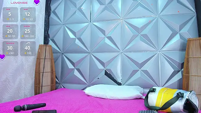 GreciaFox1 online show from 12/18/25, 11:38