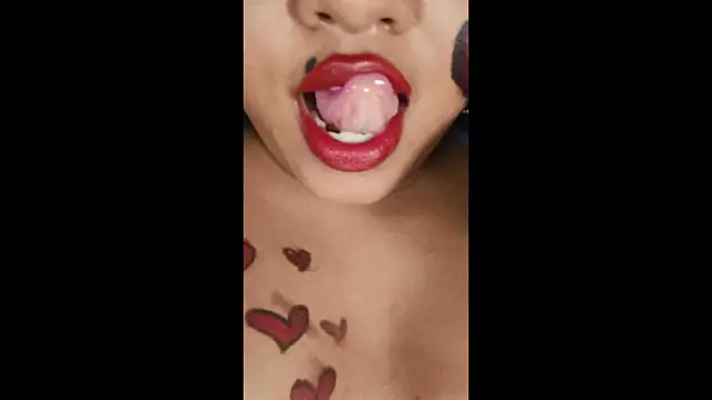 SelenaKayle online show from 06/18/26, 12:20