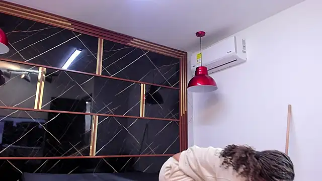 HannyThompson online show from 10/03/25, 12:46