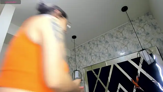 Luciifeer  online show from 04/12/26, 03:39