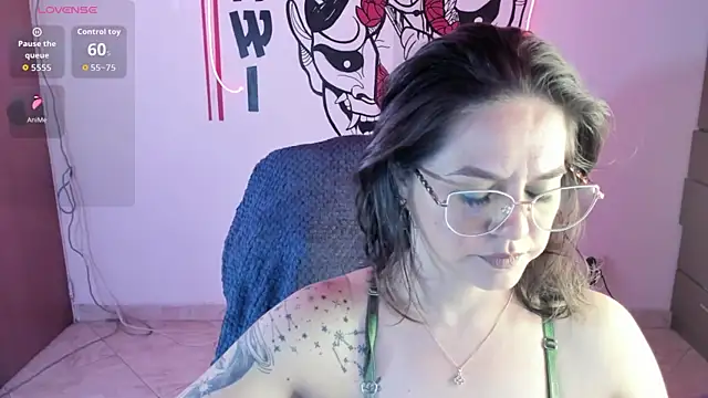 Snapshot of Luciifeer_ chatting on 07/14/26, 02:23 Luciifeer online show from 07/14/26, 02:23